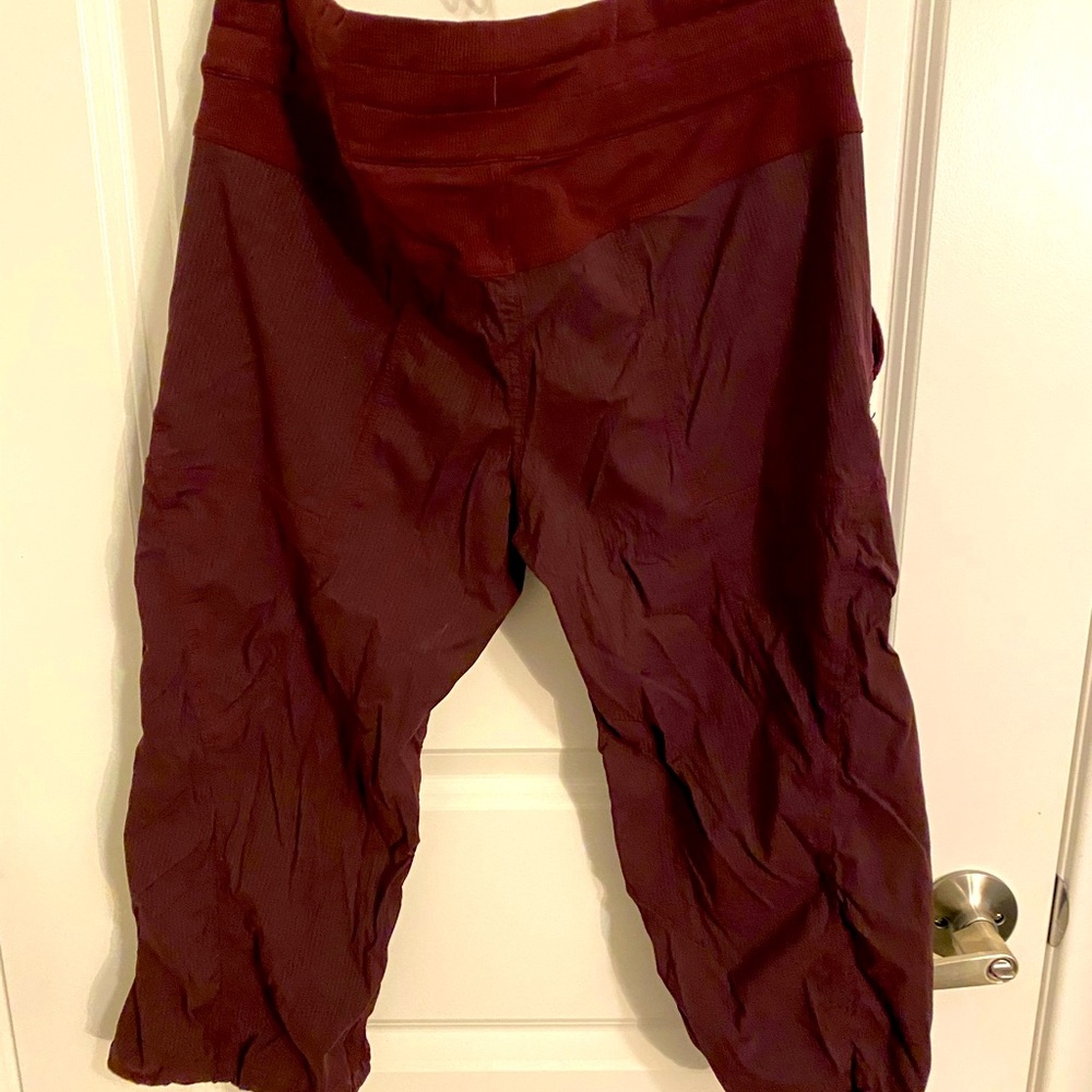 lululemon Dance Studio crops original style